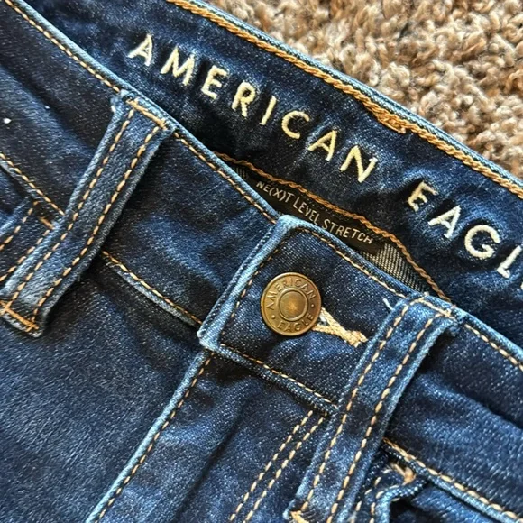 American Eagle Super High Rise Jegging size 2 - Picture 4 of 4